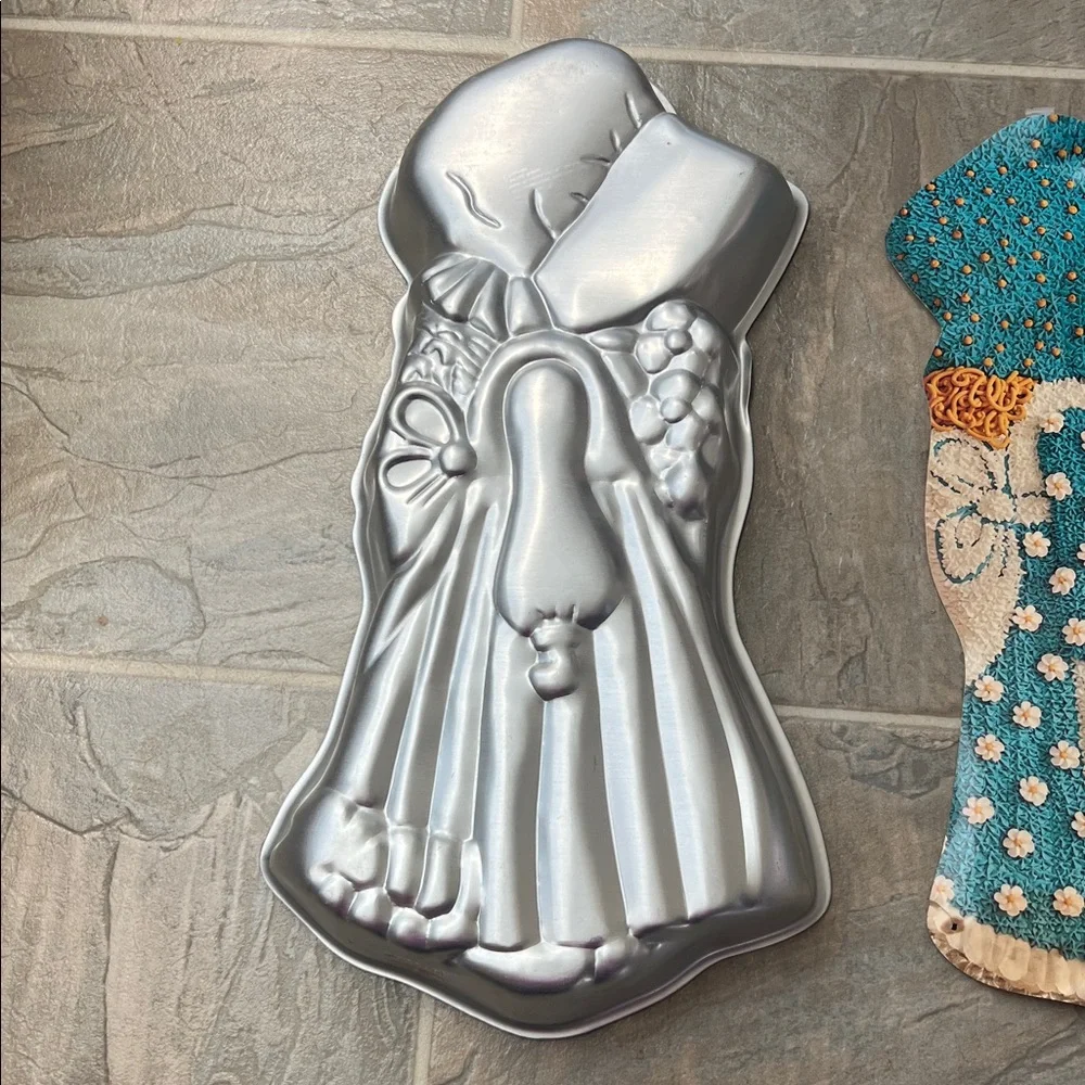 Vintage Holly Hobbie cake pan 1975 Wilton